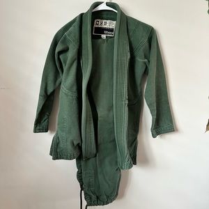 93 Brand Women’s Jiu Jitsu Gi Olive Green Size F2 Small